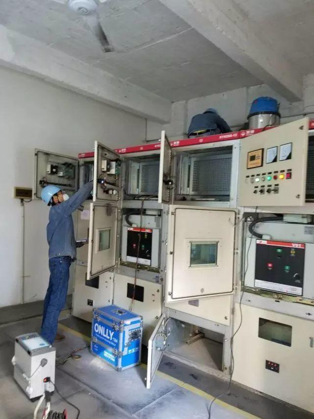 高電壓開關(guān)柜維護(hù)，確保整個(gè)配電室高效運(yùn)行！